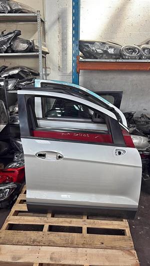 Ford Ecosport right front door