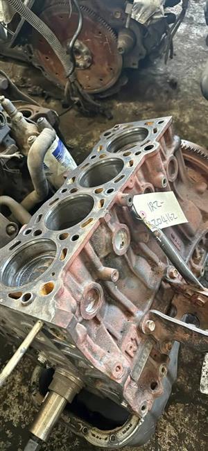 Toyota 1RZ Sub Assembly.  Block and crank and 2 pistons.