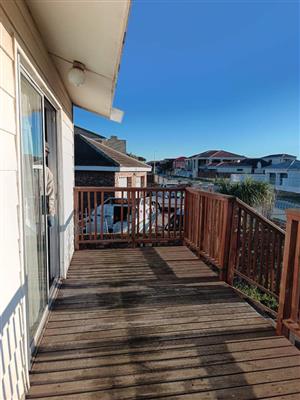 House For Sale in Bluewater Bay