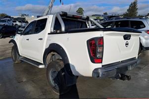 2018 nissan navara  breaking  for parts