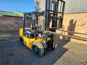 New 3 ton forklifts available for sale