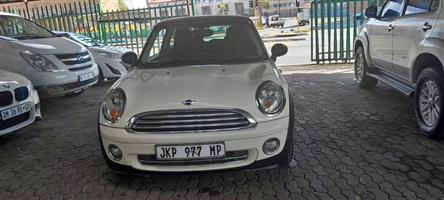 Mini Cooper 1.6 Turbo Manual petrol  2010 White