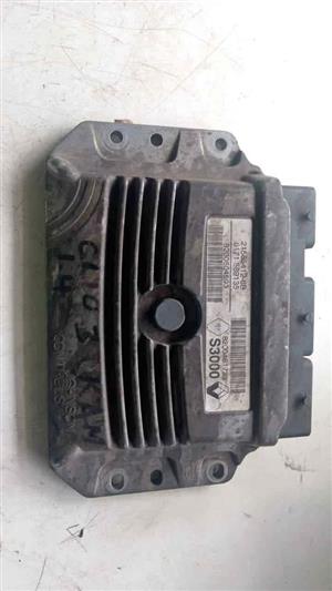 Renault Clio 3 1.6 K4m computer box