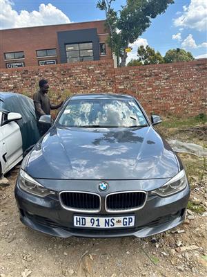 BMW F30 320i N20 AUTO ENGINE – 2014 MODEL STRIPPING FOR SPARES