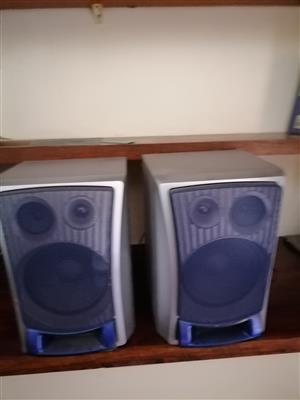 2 speakers