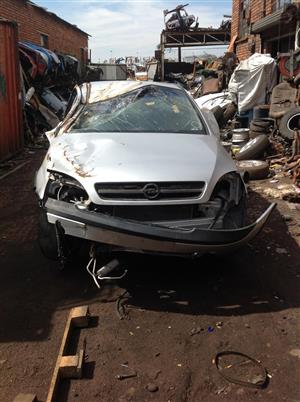 Stripping Opel Corsa Gamma 2004 for Spares