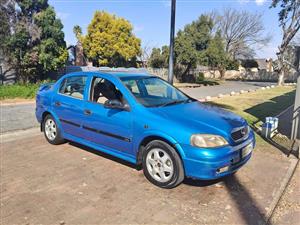 Opel Astra 2.0 executive