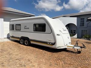 Wilk Tanzanite Caravan