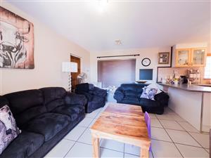 Townhouse Rental Monthly in Mooikloof Ridge