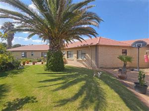 House For Sale in Ladybrand