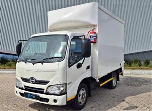 2018 Hino 300 series van body