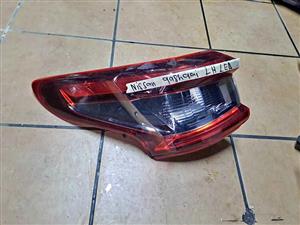 Nissan Qashqai taillight left side