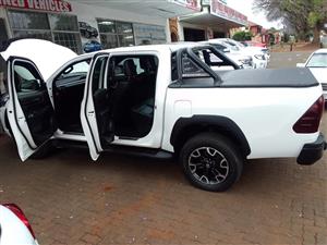 2020 TOYOTA HILUX 2.8 GD6 AUTO DOUBLE CAB 4X2 LEGEND 50 LEATHER INTERIOR SPARE KEY BOOK REVERSE CAME
