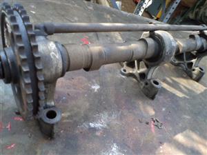 Mercedes 230/4 W115 series sspares