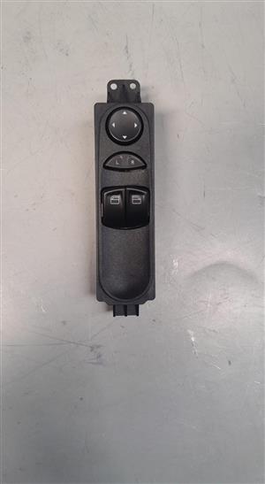 MERCEDES BENZ VITO W639 WINDOW SWITCH AND MIRROR BUTTON FOR SALE