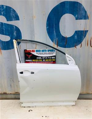 Toyota Rav4 right front door (2013-2017)