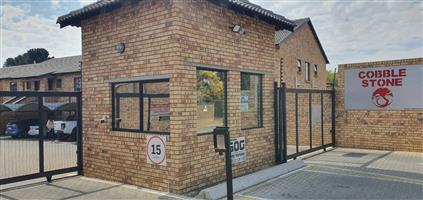 Modern Townhouse in Lambton