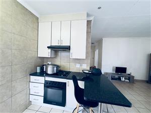 Modern 3-Bedroom House in a Secure Complex in Die Heuwel