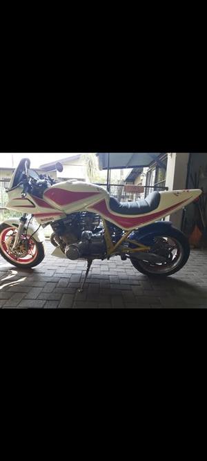 Suzuki katana 1100