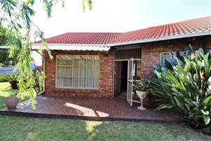 Massive 4 bedroom family home!!!