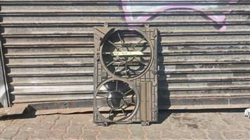 VW GOLF 5 fan shroud housing