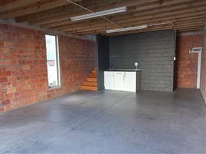 Retail Rental Monthly in Fairview
