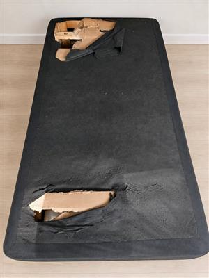 AS-IS BLACK SINGLE BED BASE – R OR NEAREST OFFER
