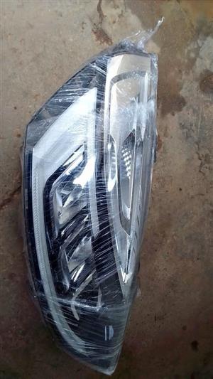 Renault Clio 4 led headlights