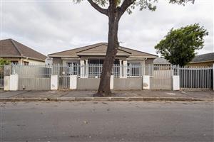 House For Sale in Townsend Estate