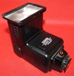 Sunpak Auto 2000 BZ Thyristor Flashgun