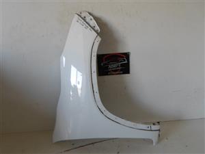 Toyota Fortuner GD6 right fender