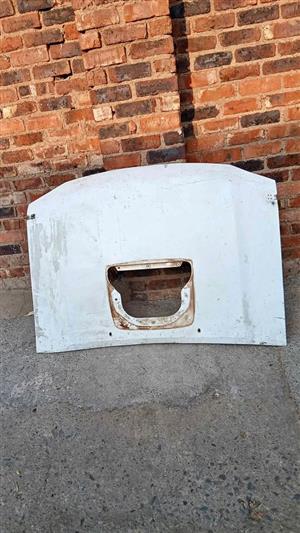 Nissan NP300 Hardbody Bonnet