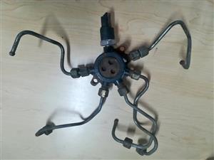 FORD FOCUS INJECTOR RAIL