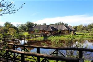 Ultimate Retreat: Stunning Off-Grid Farm with Lodge