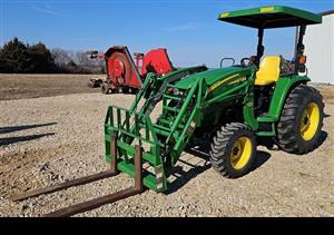 Well-maintained John Deere 4320 MFWD tractor