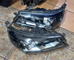 Peugeot Landtrek headlights