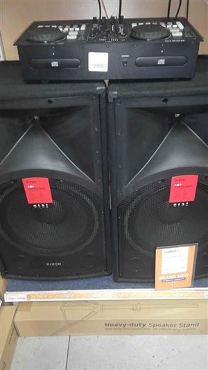 Mixer plus 15 inch speakers