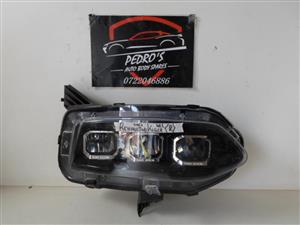 Renault Kiger right LED headlight