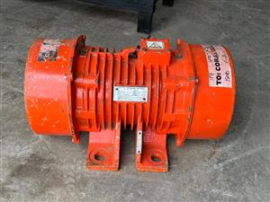 KEE 24-6 Vibrator Motor 1.6kW