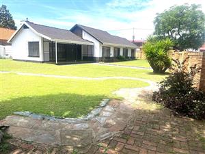 House For Sale in Robertsham