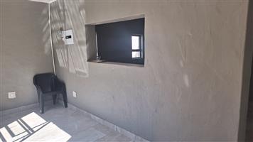 Cottage for rent in Rosebank/Parkwood and walking distance to GOOD MAN GALLERY