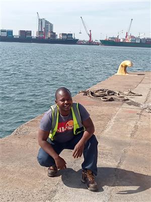 ZIMBABWEAN CODE EC DRIVER WITH SA LICENCE 