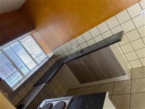 2 Bedroom Flat to Rent in Witpoortjie, Roodepoort