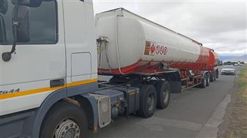 D&M 40 000L  DIESEL TANKER