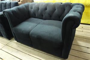 BLACK 2SEATER COUCH(S067358A)