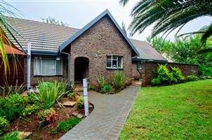 Spacious family home in Rensburg, Heidelberg