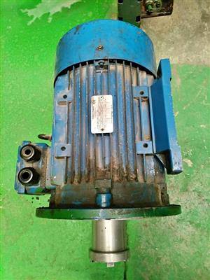 Motor 7.5 KW for sale