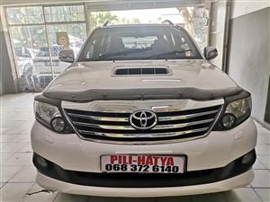 2011 TOYOTA FORTUNER 3.0D4D MANUAL
