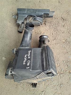 Renault Clio 3 air filter box for sale