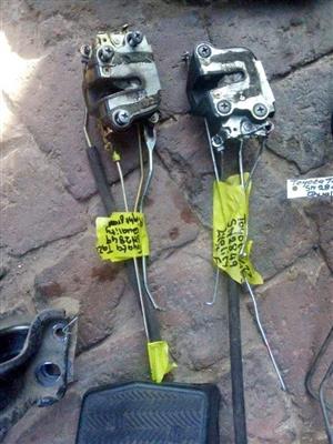 Toyota Tazz door lock